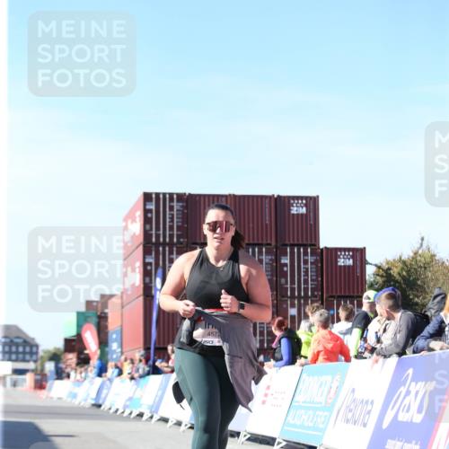 03.10.2025 - Köhlbrandbrückenlauf Jannik Wohlers http://msf.ph/oto/9130104 03.10.2025 13:46:04 Ziel 4572, 5327 meine-sportfotos.de