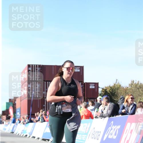 03.10.2025 - Köhlbrandbrückenlauf Jannik Wohlers http://msf.ph/oto/9130115 03.10.2025 13:46:05 Ziel 4572, 5327 meine-sportfotos.de