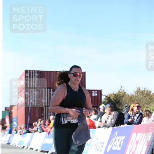 03.10.2025 - Köhlbrandbrückenlauf Jannik Wohlers http://msf.ph/oto/9130116 03.10.2025 13:46:05 Ziel 4572, 5327 meine-sportfotos.de