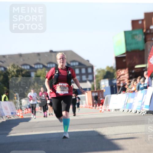 03.10.2025 - Köhlbrandbrückenlauf Jannik Wohlers http://msf.ph/oto/9130150 03.10.2025 13:46:24 Ziel 5900 meine-sportfotos.de