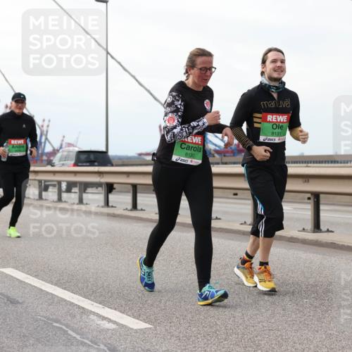 03.10.2025 - Köhlbrandbrückenlauf Lena Gebhardt http://msf.ph/oto/9130214 03.10.2025 16:05:30 Position 2 8130, 8131 meine-sportfotos.de