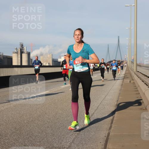 03.10.2025 - Köhlbrandbrückenlauf Lena Gebhardt http://msf.ph/oto/9130246 03.10.2025 09:49:24 Position 2 2743, 12, 1626 meine-sportfotos.de