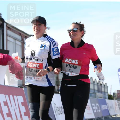 03.10.2025 - Köhlbrandbrückenlauf Jannik Wohlers http://msf.ph/oto/9130296 03.10.2025 13:46:51 Ziel 5275, 5295, 5372, 5388, 5759 meine-sportfotos.de