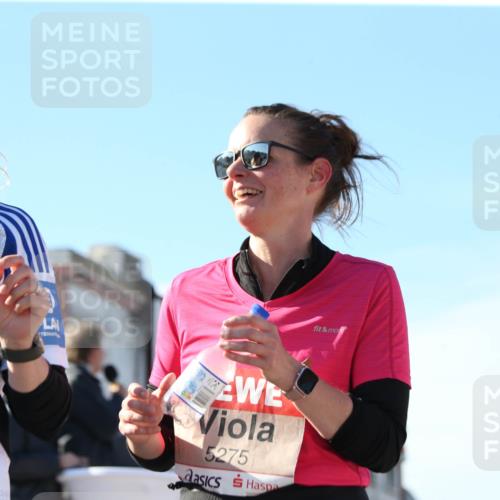 03.10.2025 - Köhlbrandbrückenlauf Jannik Wohlers http://msf.ph/oto/9130314 03.10.2025 13:46:52 Ziel 5275, 5295, 5372, 5388, 5759 meine-sportfotos.de