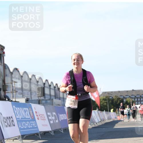 03.10.2025 - Köhlbrandbrückenlauf Jannik Wohlers http://msf.ph/oto/9130329 03.10.2025 13:46:55 Ziel 5275, 5295, 5372, 5388, 5759, 6558 meine-sportfotos.de