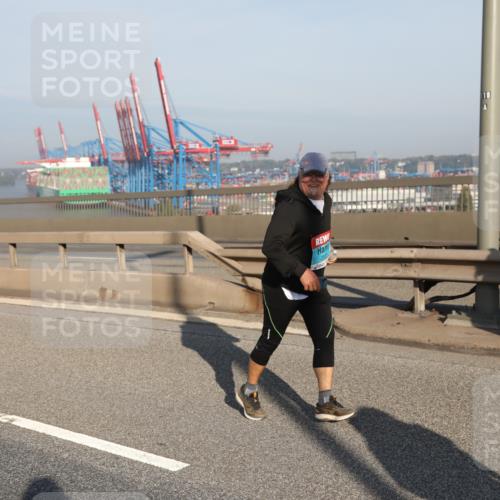 03.10.2025 - Köhlbrandbrückenlauf Yannick Fuchs http://msf.ph/oto/9130345 03.10.2025 09:02:40 Position 2 2223, 18 meine-sportfotos.de