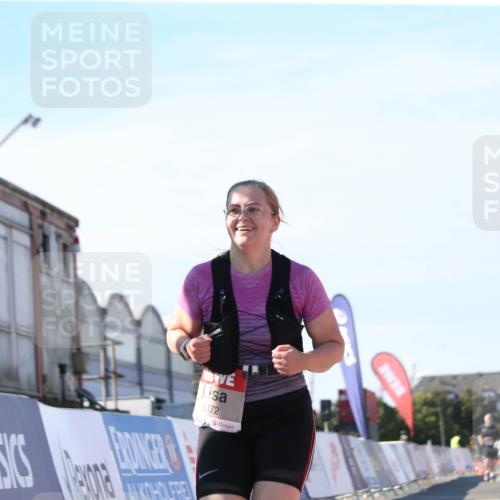03.10.2025 - Köhlbrandbrückenlauf Jannik Wohlers http://msf.ph/oto/9130350 03.10.2025 13:46:55 Ziel 5275, 5295, 5372, 5388, 5759, 6558 meine-sportfotos.de