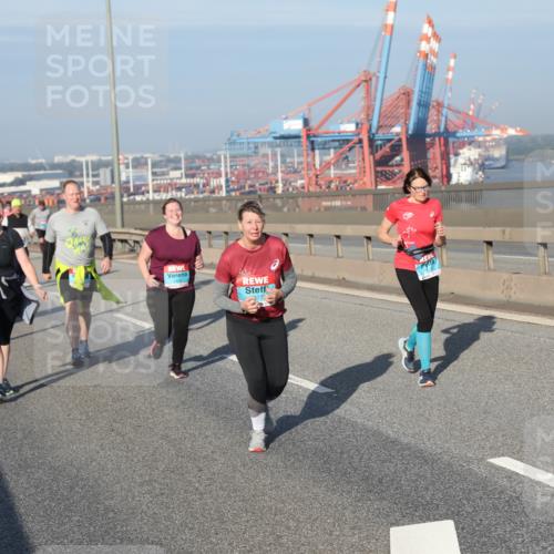 03.10.2025 - Köhlbrandbrückenlauf Yannick Fuchs http://msf.ph/oto/9130418 03.10.2025 09:02:53 Position 2  meine-sportfotos.de