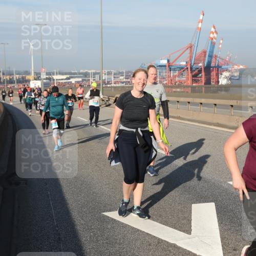 03.10.2025 - Köhlbrandbrückenlauf Yannick Fuchs http://msf.ph/oto/9130504 03.10.2025 09:02:57 Position 2 2438 meine-sportfotos.de