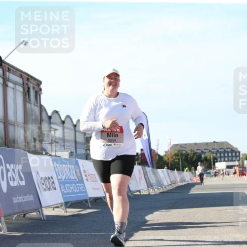 03.10.2025 - Köhlbrandbrückenlauf Jannik Wohlers http://msf.ph/oto/9130567 03.10.2025 13:47:29 Ziel 5534 meine-sportfotos.de