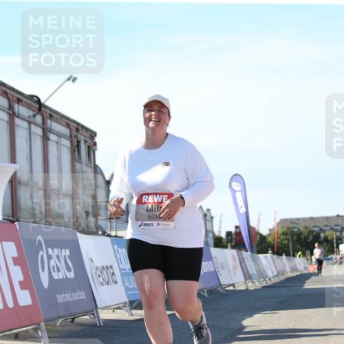 03.10.2025 - Köhlbrandbrückenlauf Jannik Wohlers http://msf.ph/oto/9130578 03.10.2025 13:47:30 Ziel 5534 meine-sportfotos.de