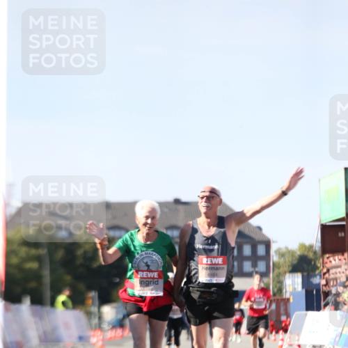 03.10.2025 - Köhlbrandbrückenlauf Jannik Wohlers http://msf.ph/oto/9130670 03.10.2025 13:48:06 Ziel  meine-sportfotos.de
