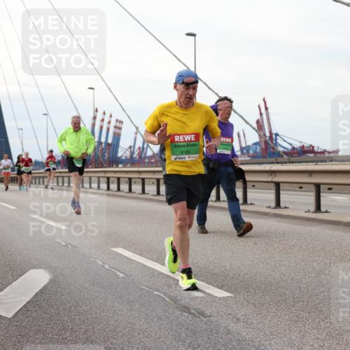 03.10.2025 - Köhlbrandbrückenlauf Lena Gebhardt http://msf.ph/oto/9130690 03.10.2025 16:06:25 Position 2 8180, 9342 meine-sportfotos.de