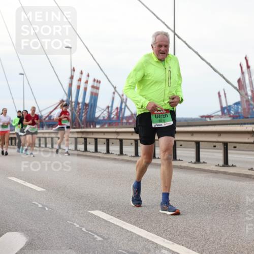 03.10.2025 - Köhlbrandbrückenlauf Lena Gebhardt http://msf.ph/oto/9130713 03.10.2025 16:06:28 Position 2 921 meine-sportfotos.de