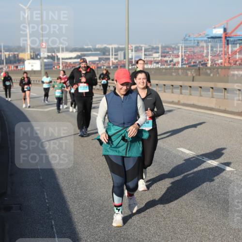 03.10.2025 - Köhlbrandbrückenlauf Yannick Fuchs http://msf.ph/oto/9130746 03.10.2025 09:03:07 Position 2 373 meine-sportfotos.de