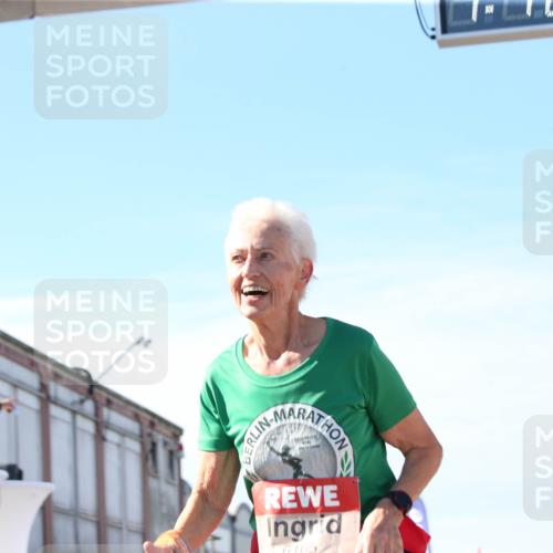 03.10.2025 - Köhlbrandbrückenlauf Jannik Wohlers http://msf.ph/oto/9130762 03.10.2025 13:48:15 Ziel 4824, 5735, 6164, 6165 meine-sportfotos.de