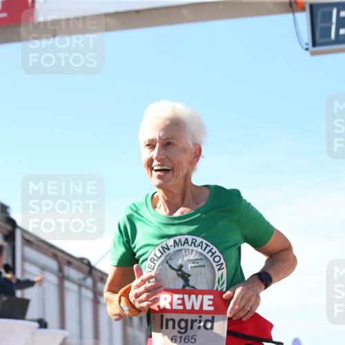 03.10.2025 - Köhlbrandbrückenlauf Jannik Wohlers http://msf.ph/oto/9130766 03.10.2025 13:48:15 Ziel 4824, 5735, 6164, 6165 meine-sportfotos.de