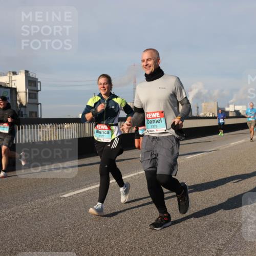 03.10.2025 - Köhlbrandbrückenlauf Lena Gebhardt http://msf.ph/oto/9131040 03.10.2025 09:49:50 Position 2 1378, 1377 meine-sportfotos.de