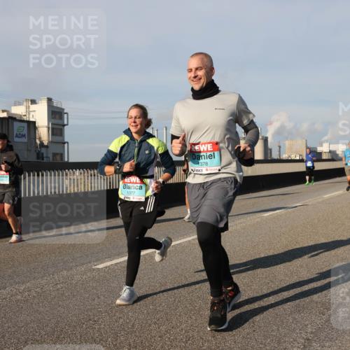 03.10.2025 - Köhlbrandbrückenlauf Lena Gebhardt http://msf.ph/oto/9131051 03.10.2025 09:49:50 Position 2 1377, 1378 meine-sportfotos.de
