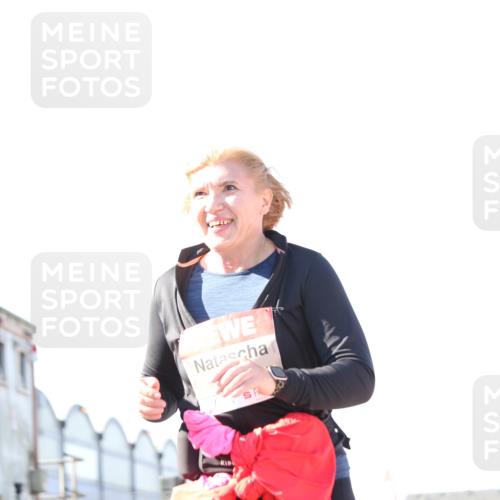 03.10.2025 - Köhlbrandbrückenlauf Jannik Wohlers http://msf.ph/oto/9131068 03.10.2025 13:48:56 Ziel 4157, 4273, 5216, 5497, 5581, 6096 meine-sportfotos.de