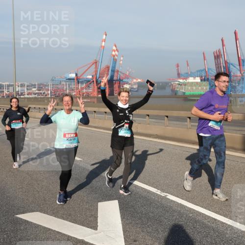 03.10.2025 - Köhlbrandbrückenlauf Yannick Fuchs http://msf.ph/oto/9131226 03.10.2025 09:03:22 Position 2 2928, 2927 meine-sportfotos.de