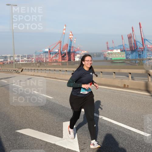 03.10.2025 - Köhlbrandbrückenlauf Yannick Fuchs http://msf.ph/oto/9131298 03.10.2025 09:03:25 Position 2  meine-sportfotos.de