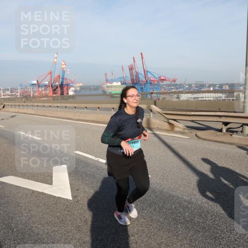 03.10.2025 - Köhlbrandbrückenlauf Yannick Fuchs http://msf.ph/oto/9131318 03.10.2025 09:03:25 Position 2 71 meine-sportfotos.de