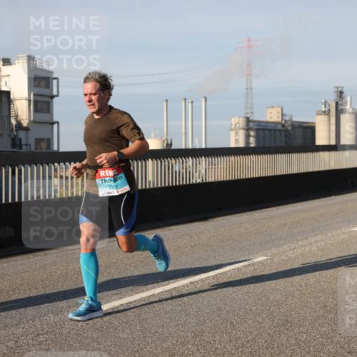 03.10.2025 - Köhlbrandbrückenlauf Lena Gebhardt http://msf.ph/oto/9131408 03.10.2025 09:49:59 Position 2 2903 meine-sportfotos.de