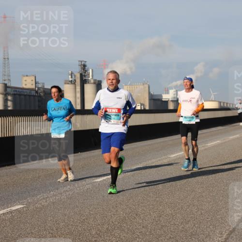 03.10.2025 - Köhlbrandbrückenlauf Lena Gebhardt http://msf.ph/oto/9131508 03.10.2025 09:50:00 Position 2 1023332398, 16 meine-sportfotos.de