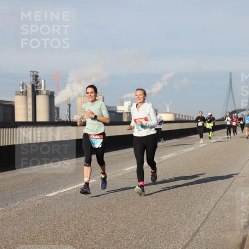 03.10.2025 - Köhlbrandbrückenlauf Lena Gebhardt http://msf.ph/oto/9131695 03.10.2025 09:50:05 Position 2  meine-sportfotos.de