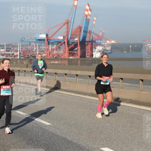 03.10.2025 - Köhlbrandbrückenlauf Yannick Fuchs http://msf.ph/oto/9131726 03.10.2025 09:03:47 Position 2 1982 meine-sportfotos.de