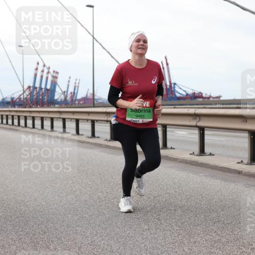 03.10.2025 - Köhlbrandbrückenlauf Lena Gebhardt http://msf.ph/oto/9131749 03.10.2025 16:08:42 Position 2 9465 meine-sportfotos.de