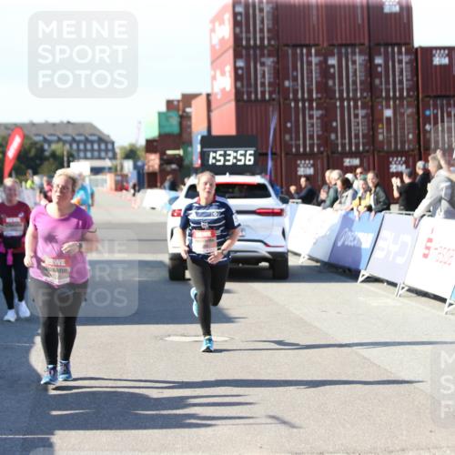 03.10.2025 - Köhlbrandbrückenlauf Jannik Wohlers http://msf.ph/oto/9131805 03.10.2025 13:53:57 Ziel 5603, 5819, 6529 meine-sportfotos.de