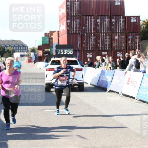 03.10.2025 - Köhlbrandbrückenlauf Jannik Wohlers http://msf.ph/oto/9131818 03.10.2025 13:53:57 Ziel 5603, 5819, 6529 meine-sportfotos.de