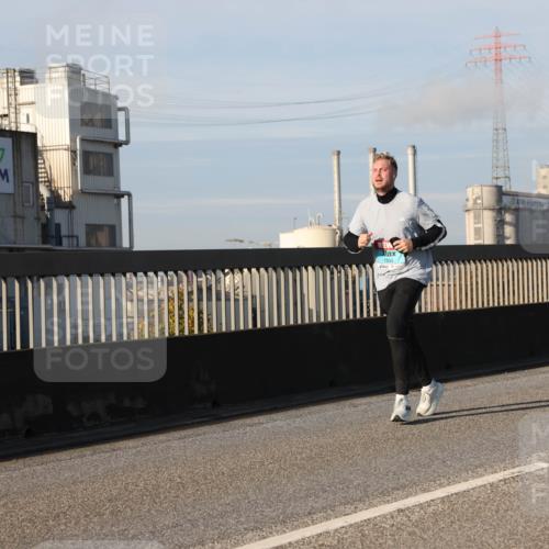 03.10.2025 - Köhlbrandbrückenlauf Lena Gebhardt http://msf.ph/oto/9131821 03.10.2025 09:50:12 Position 2 1505 meine-sportfotos.de
