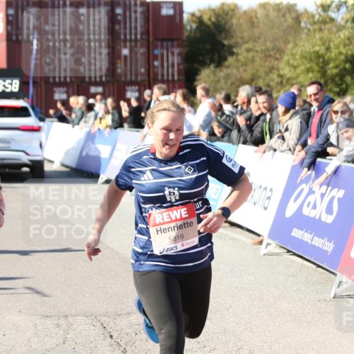 03.10.2025 - Köhlbrandbrückenlauf Jannik Wohlers http://msf.ph/oto/9131876 03.10.2025 13:53:59 Ziel 5603, 5819, 6529, 6549 meine-sportfotos.de