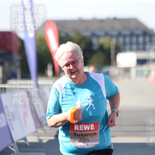 03.10.2025 - Köhlbrandbrückenlauf Jannik Wohlers http://msf.ph/oto/9131919 03.10.2025 13:54:03 Ziel 5603, 5819, 6529, 6549 meine-sportfotos.de