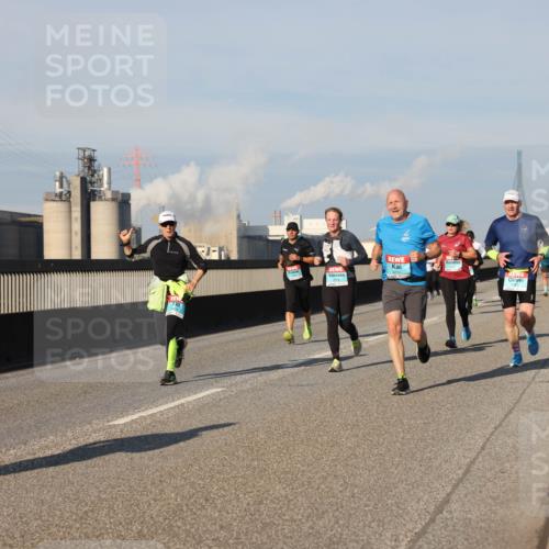 03.10.2025 - Köhlbrandbrückenlauf Lena Gebhardt http://msf.ph/oto/9131930 03.10.2025 09:50:15 Position 2  meine-sportfotos.de