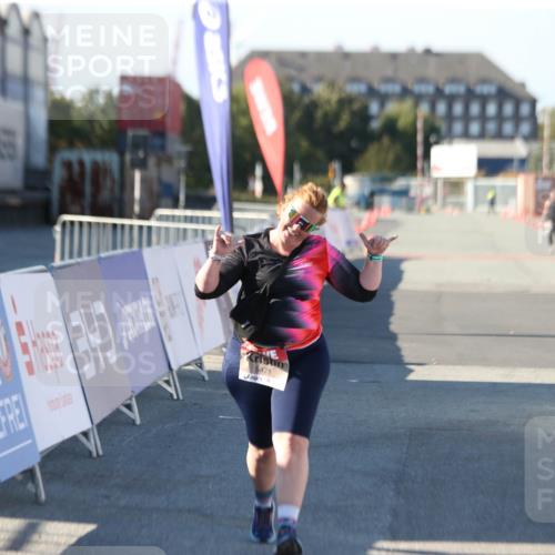 03.10.2025 - Köhlbrandbrückenlauf Jannik Wohlers http://msf.ph/oto/9131974 03.10.2025 13:54:12 Ziel 5471, 6549 meine-sportfotos.de