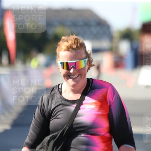 03.10.2025 - Köhlbrandbrückenlauf Jannik Wohlers http://msf.ph/oto/9132019 03.10.2025 13:54:16 Ziel 5471 meine-sportfotos.de