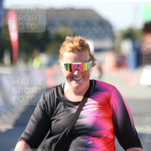 03.10.2025 - Köhlbrandbrückenlauf Jannik Wohlers http://msf.ph/oto/9132020 03.10.2025 13:54:16 Ziel 5471 meine-sportfotos.de