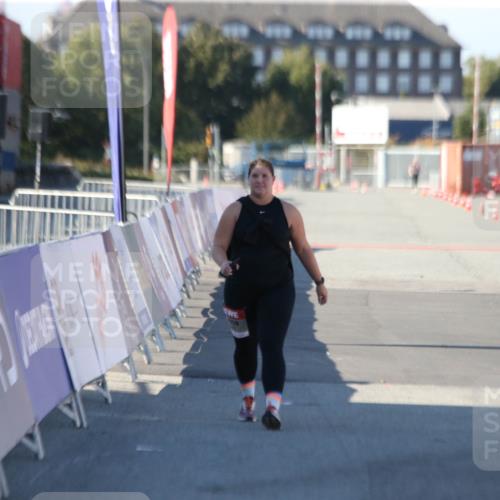 03.10.2025 - Köhlbrandbrückenlauf Jannik Wohlers http://msf.ph/oto/9132055 03.10.2025 13:54:47 Ziel  meine-sportfotos.de