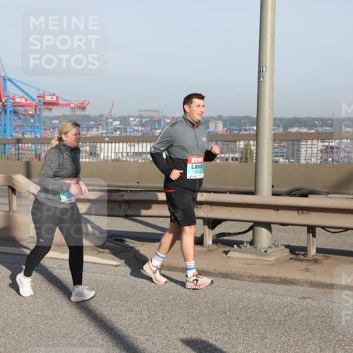 03.10.2025 - Köhlbrandbrückenlauf Yannick Fuchs http://msf.ph/oto/9132078 03.10.2025 09:04:01 Position 2 2182, 118 meine-sportfotos.de