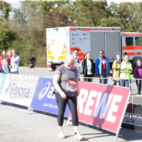 03.10.2025 - Köhlbrandbrückenlauf Jannik Wohlers http://msf.ph/oto/9132113 03.10.2025 13:56:55 Ziel 5623 meine-sportfotos.de