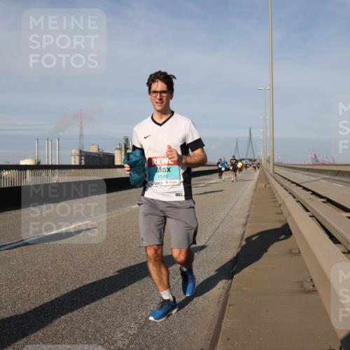 03.10.2025 - Köhlbrandbrückenlauf Lena Gebhardt http://msf.ph/oto/9132194 03.10.2025 09:50:21 Position 2 1516 meine-sportfotos.de