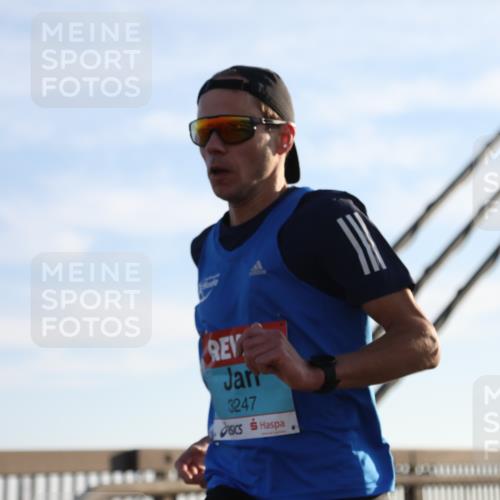 03.10.2025 - Köhlbrandbrückenlauf Yannick Fuchs http://msf.ph/oto/9132226 03.10.2025 08:17:18 Position 1 3247 meine-sportfotos.de