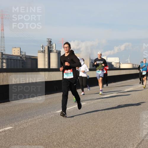 03.10.2025 - Köhlbrandbrückenlauf Lena Gebhardt http://msf.ph/oto/9132259 03.10.2025 09:50:22 Position 2 3411 meine-sportfotos.de