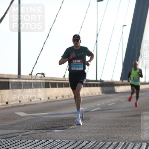 03.10.2025 - Köhlbrandbrückenlauf Yannick Fuchs http://msf.ph/oto/9132293 03.10.2025 08:17:45 Position 1  meine-sportfotos.de