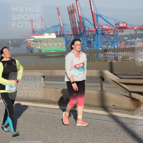 03.10.2025 - Köhlbrandbrückenlauf Yannick Fuchs http://msf.ph/oto/9132335 03.10.2025 09:04:21 Position 2 2547, 2199 meine-sportfotos.de