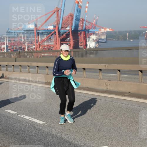 03.10.2025 - Köhlbrandbrückenlauf Yannick Fuchs http://msf.ph/oto/9132411 03.10.2025 09:04:31 Position 2 3349 meine-sportfotos.de